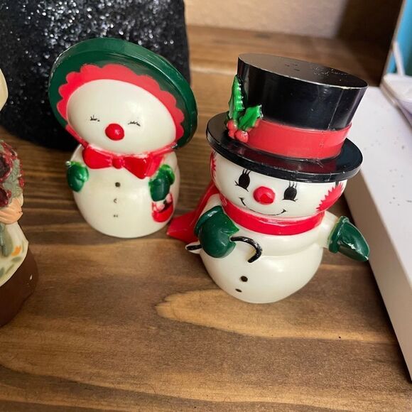 Hallmark Vintage Pilgrim and Snowmen Salt and Pepper Shakers - Picture 3 of 8